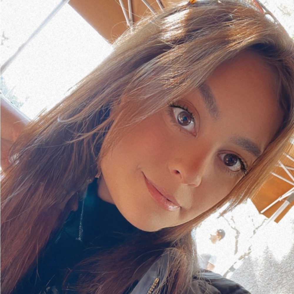 Meet your Posher, Isabel